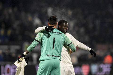 Waarom Vaessen wel het shirtje van Brobbey kreeg, maar andersom niet