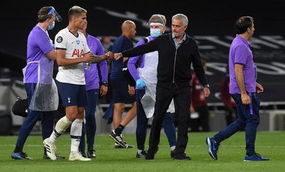 Mourinho klaagt weer eens over het speelschema, maar niet omdat het 'te druk' is
