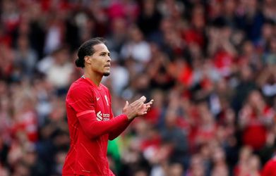 Virgil van Dijk langer bij Liverpool: topverdediger tekent contract voor 3 extra jaar