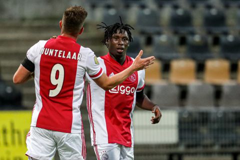 Grote problemen voor Ajax in aanloop naar topper: geen fitte spits