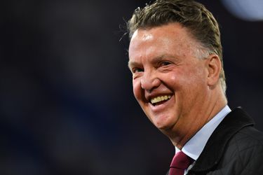 Juichen! Van Gaal zit vanavond in Portugal mogelijk in het stadion bij Nederland - Schotland