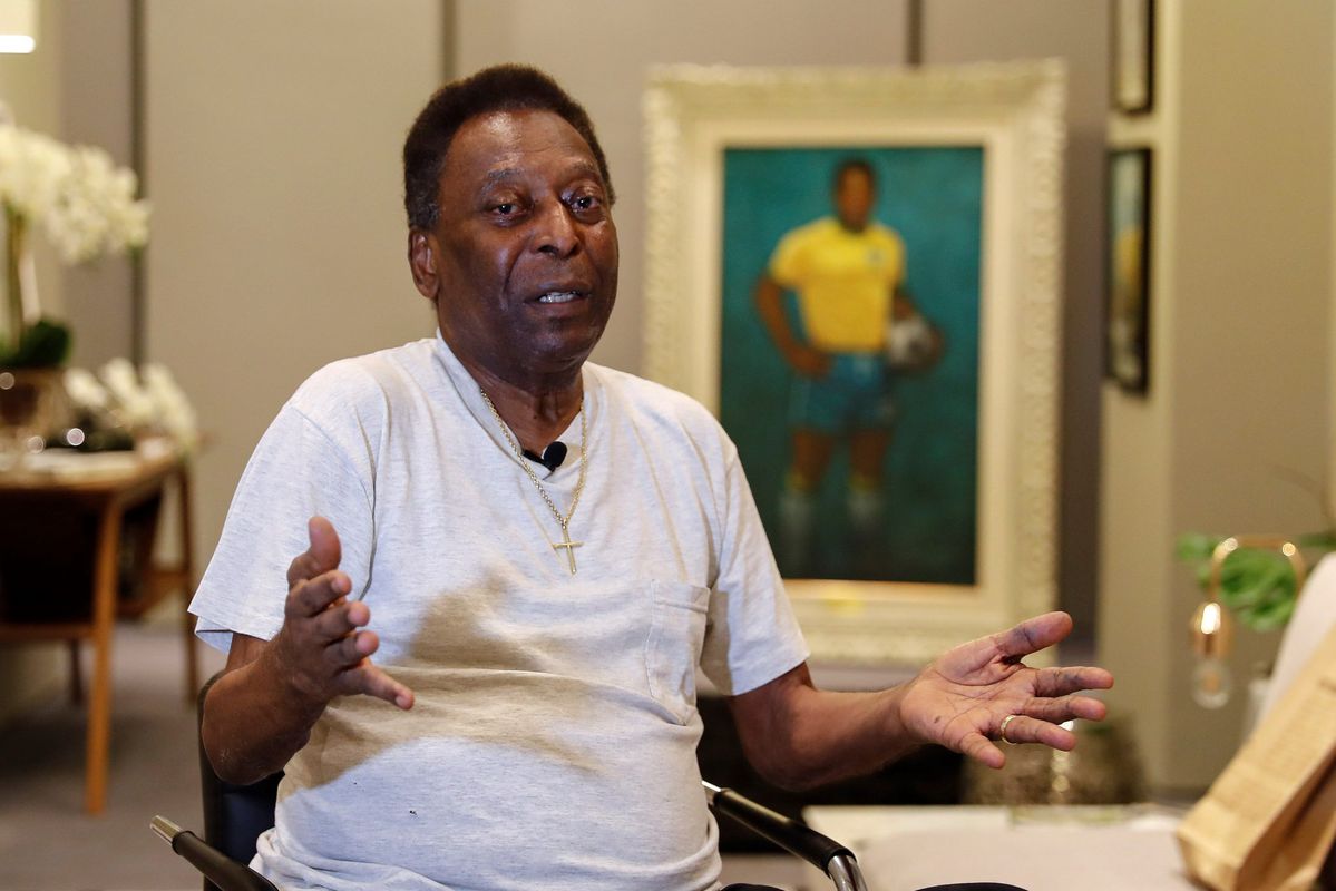 WAT?! Voetballegende Pelé is depressief: 'Hij wil niet meer naar buiten'