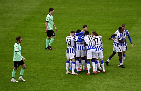 De COMPLETE selectie van Hertha BSC moet in quarantaine