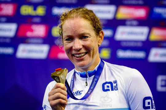 Kirsten Wild pakt meteen goud op omnium tijdens wereldbekerwedstrijden