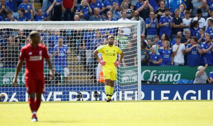 Pijnlijk: Ook Alisson gaat voor Liverpool gruwelijk de fout in (video)