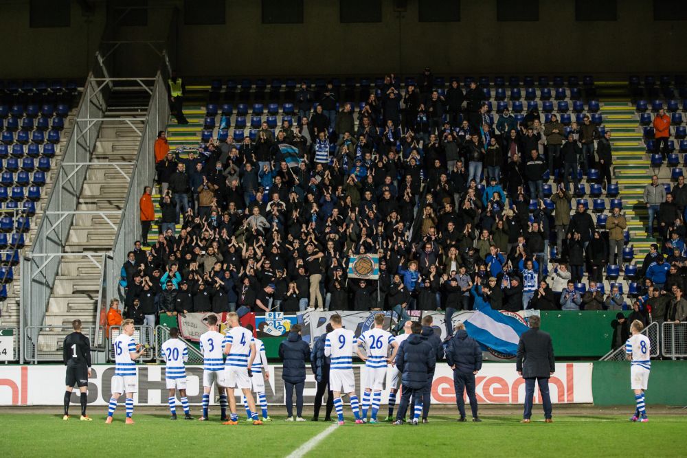 Supporters De Graafschap en FC Twente knokken bij tankstation