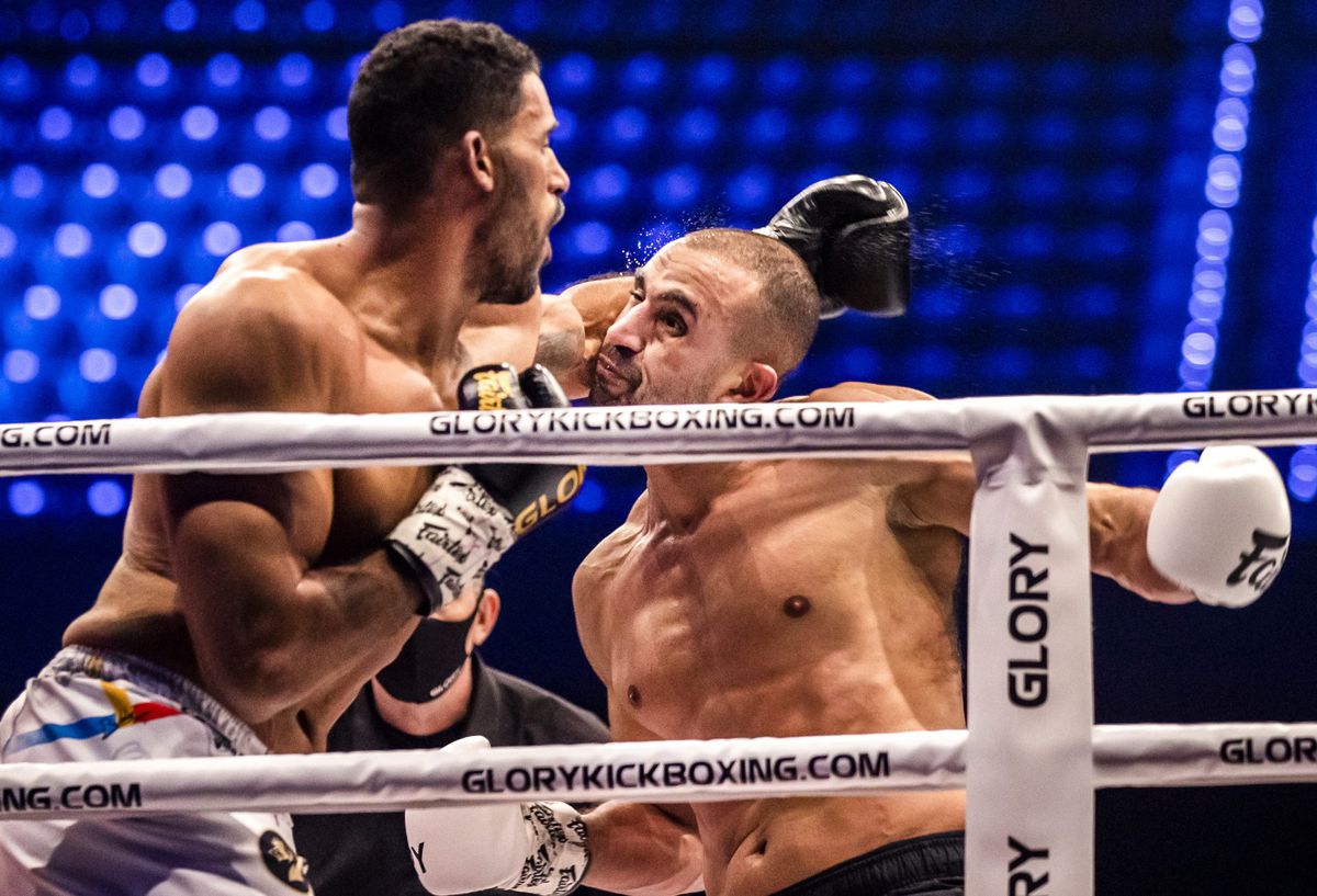 Badr Hari kan wereldtitelgevecht voorlopig vergeten: 'Misschien verdient Adegbuyi wel een kans'