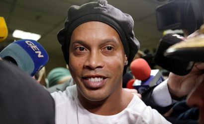 Ronaldinho uit de gevangenis, maar in huisarrest in een hotel