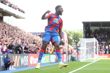 🎥 | Check hoe Crystal Palace het Bergwijn-loze Tottenham Hotspur oprolt