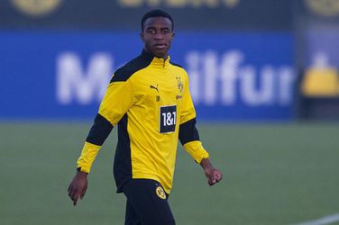Gaat Youssoufa Moukoko (15) zaterdag debuteren voor Borussia Dortmund?