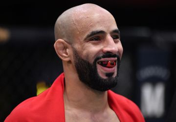 'UFC verbant vechter na weggeven bubbel-polsbandjes, levenslange schorsing dreigt'