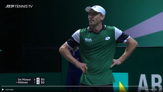 🎥 | Mooiste rally van het jaar in Rotterdam? Alex De Minaur slaat ongelooflijke winner na rally van 44 (!) slagen