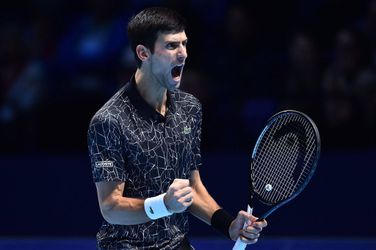 Djokovic begint de ATP Finals met zege op Isner