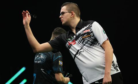 Gian van Veen buigt in laatste groepswedstrijd het hoofd voor Gerwyn Price