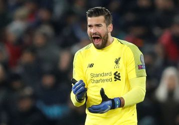 Alisson vond CL-finale pijnlijk om te kijken: 'Karius was zo zielig om te zien'