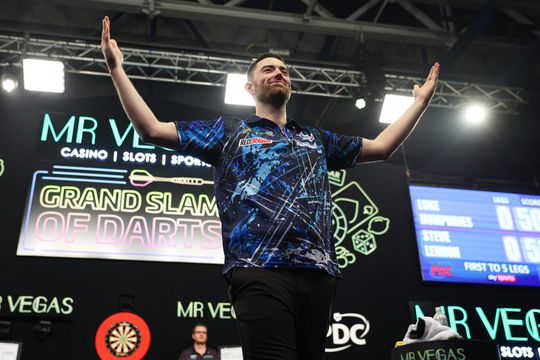 Luke Humphries wint van Ryan Searle: 1e kwartfinales Grand Slam of Darts zijn bekend