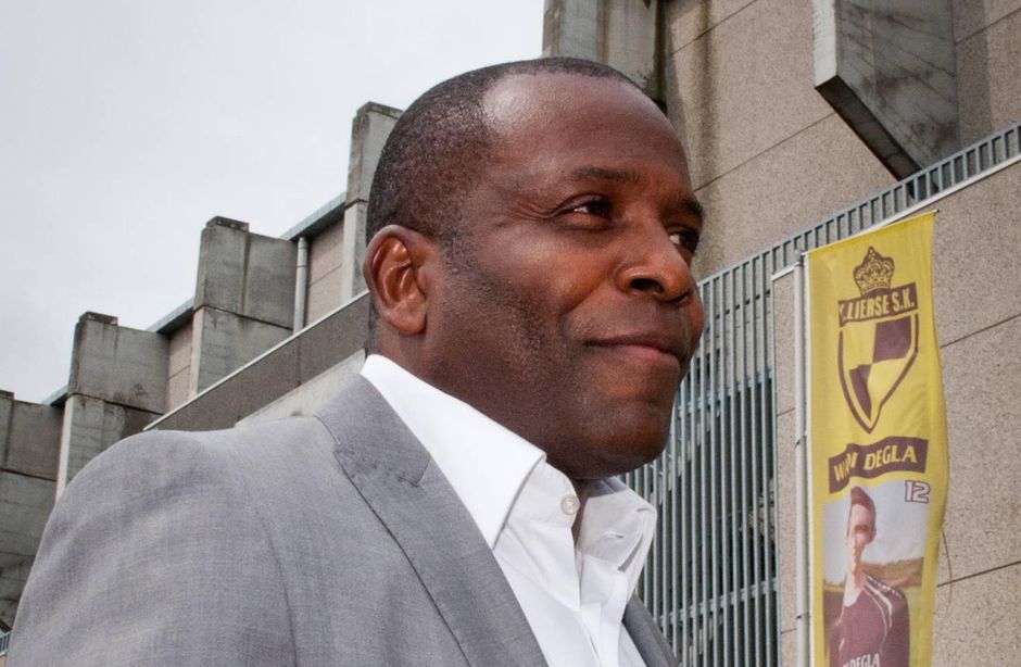 Stanley Menzo wordt trainer bij Chinese partner van Ajax