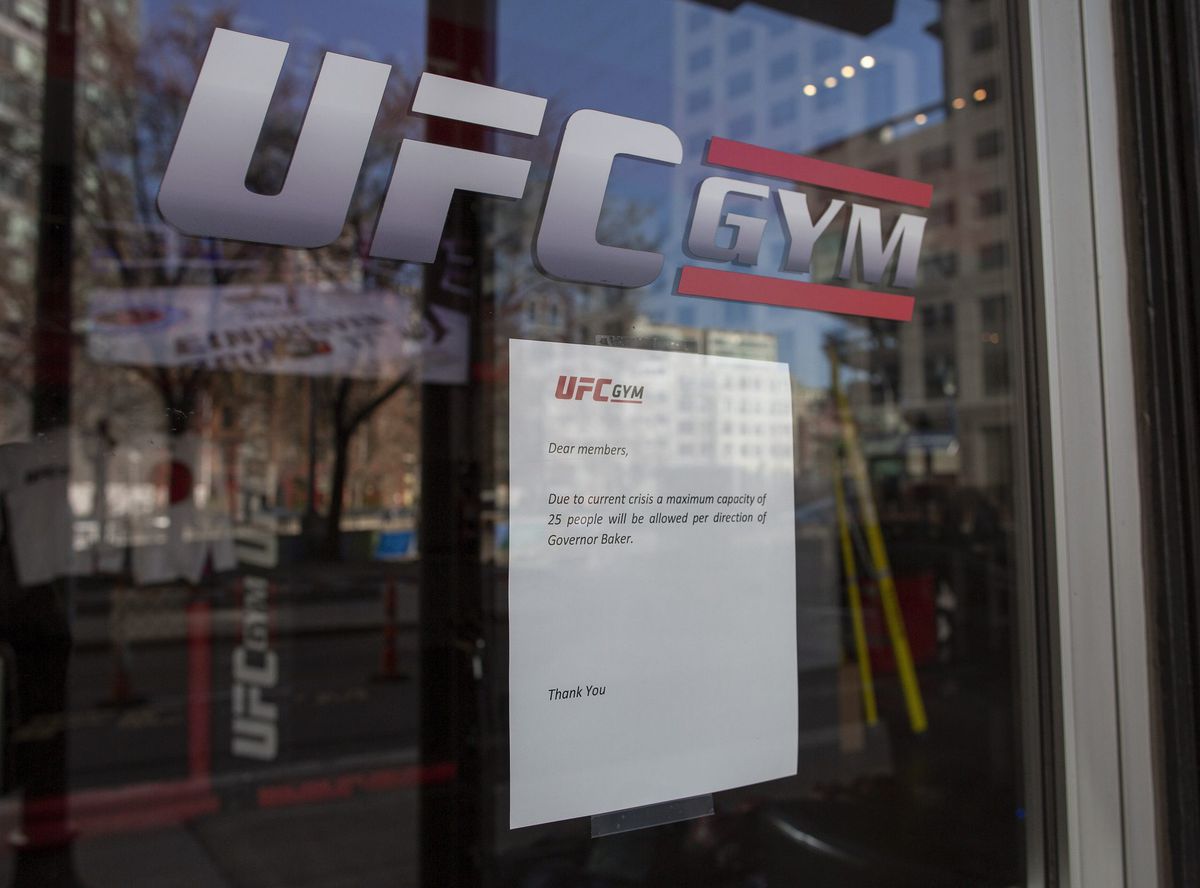UFC gaat gevechten in coronacrisis gewoon organiseren op een PRIVÉ-EILAND