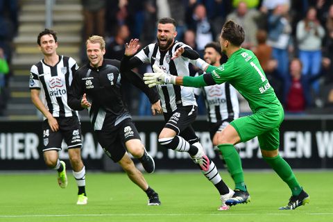 WEERGALOZE slotfase! Heraclied Vloet schiet in laatste seconde 3-2 binnen tegen AZ