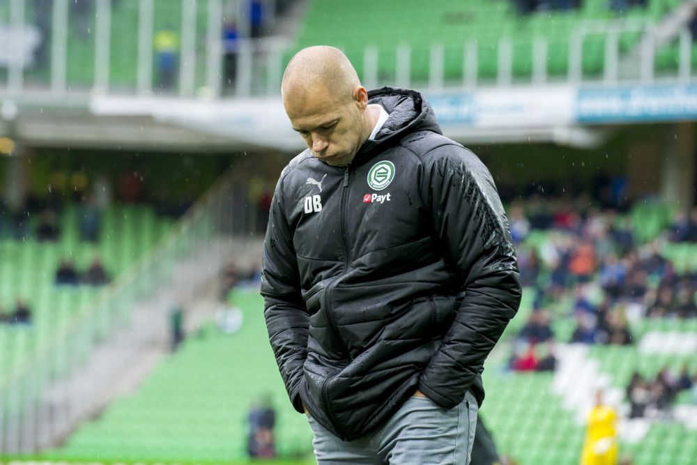 FC Groningen houdt vertrouwen: 'Als dat zo is, dan moet niet Danny Buijs, maar Hans Nijland opstappen'