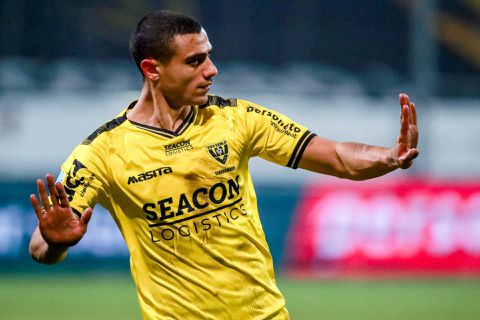 LOL! Grieks restaurant in Venlo eert Giakoumakis met eigen schotel 🇬🇷