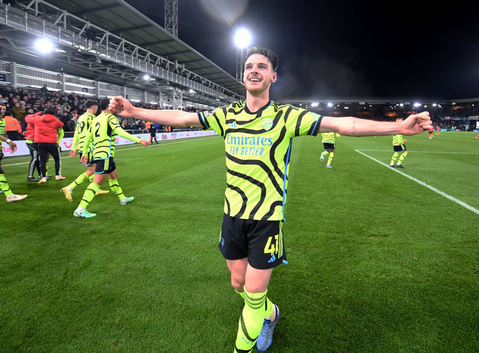 Arsenal-fans willen West Ham MEER betalen voor Declan Rice
