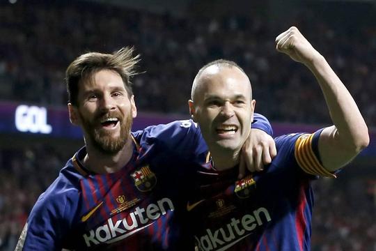 Andrés Iniesta voelt nu al de pijn van Messi in een ander shirt: 'Parijs lacht, Barcelona huilt'
