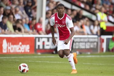 Officieel: Ajax verhuurt Orejuela aan Cruzeiro