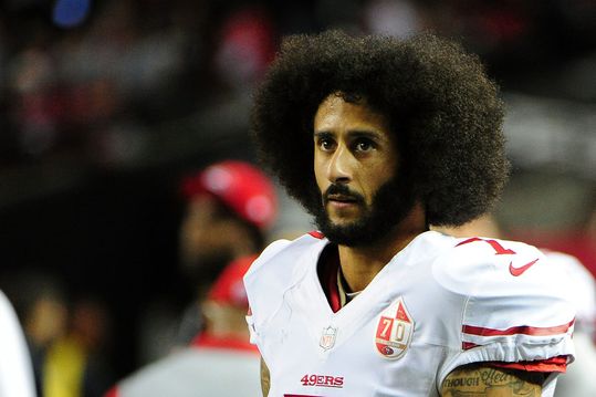 EA Sports verwijdert naam van knielende Kaepernick uit soundtrack NFL-game