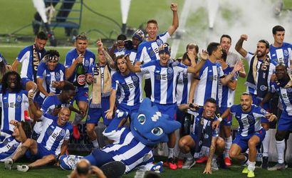 🎥 | Check hier hoe FC Porto woensdagavond laat kampioen van Portugal werd