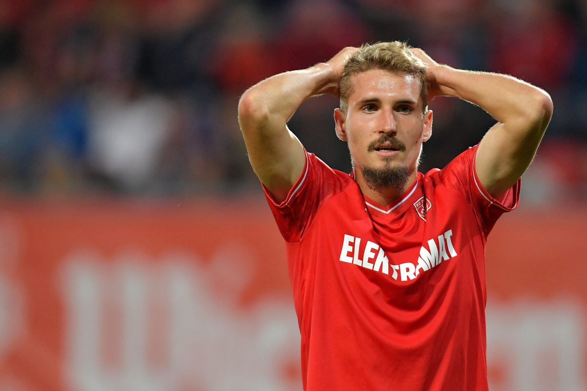 Kritische Michal Sadílek wachtte in coulisse tijdens vuurwerkshow FC Twente