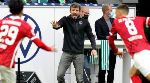 Wéér verlies voor Van Bommel en Wolfsburg, Dortmund revancheert zich