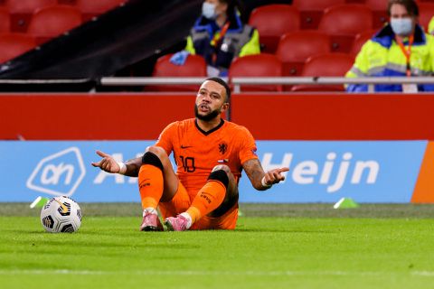 Memphis Depay doet oproep aan Franse regering: 'Mag ik alsjeblieft voor Oranje spelen?'