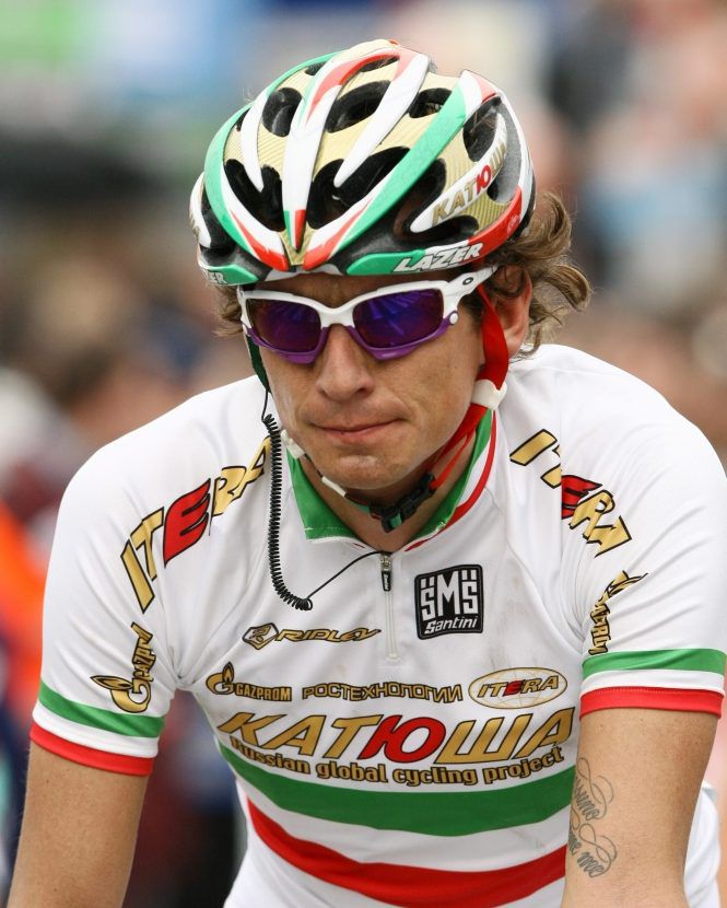 Pozzato (37) stopt met wielrennen: 'Het hoofd volgt niet echt meer'