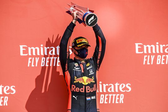 🎥 | Check hier de samenvatting van de GP op Silverstone, die Verstappen won