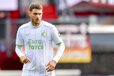 'Feyenoord krijgt het nog druk: volgende 2 topclubs melden zich in strijd om Santiago Gimenez'