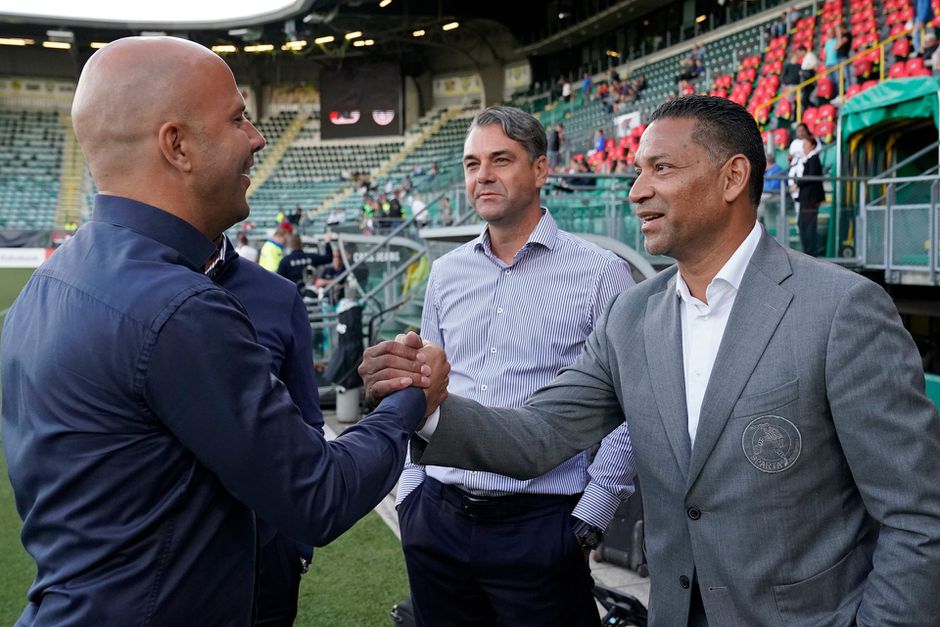 Eredivisie-elftal van het seizoen: stem op de beste trainer