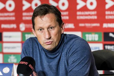 PSV Fans United is trainer Roger Schmidt zat: 'Houdoe, dit is geen topsport meer'