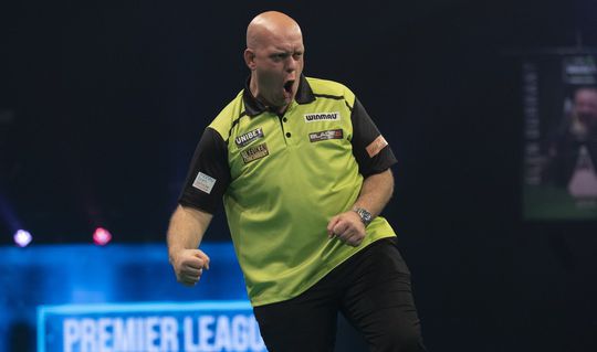 Michael van Gerwen smijt imposant Premier League-record uit de boeken