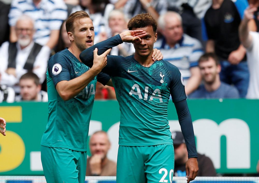 Tottenham begint met kleine zege aan nieuw Premier League-seizoen (video's)