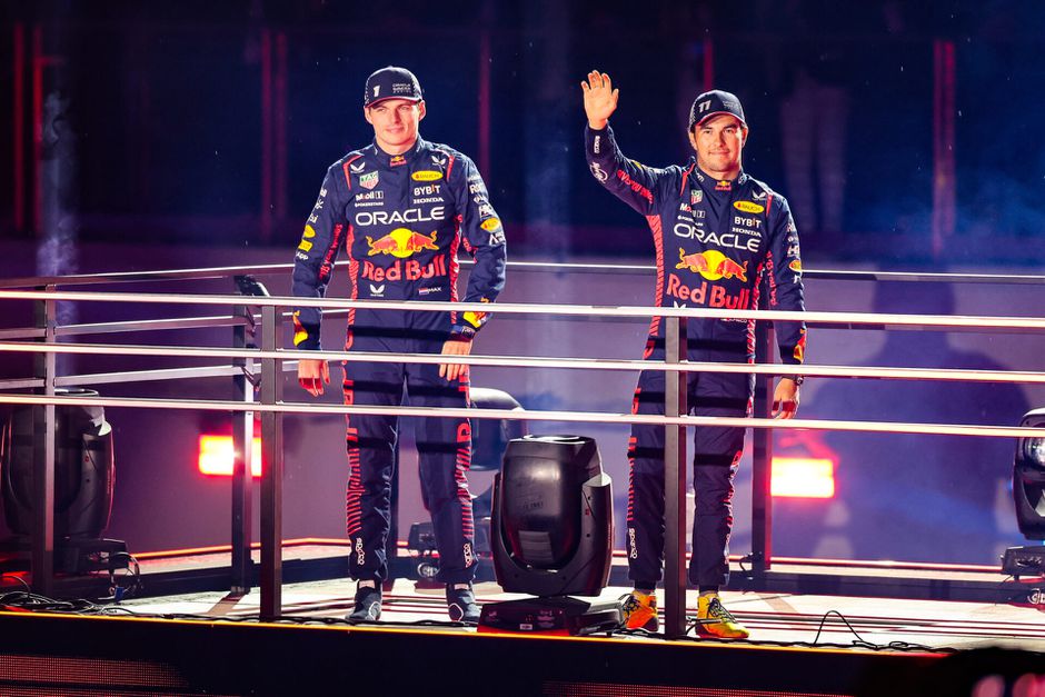Max Verstappen is niet blij: 'Het liefst skip ik dit, voel me net een clown'