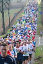 Ethiopische Gidey knalt wereldrecord 15 km uit de boeken in Nijmegen