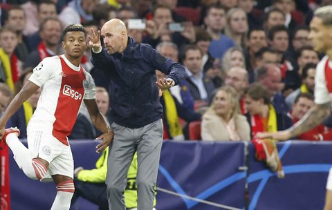 Zit wat in of dikke onzin? 'Erik ten Hag staat op schaduwlijst om Ronald Koeman op te volgen'