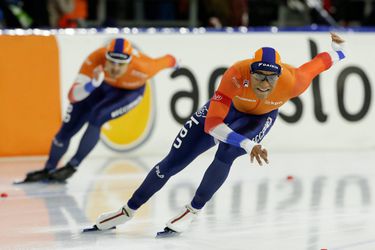 Schaatsers worden in Calgary gecheckt op coronavirus