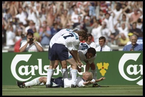 Engelse fans hopen dat spelers bij goal tegen Schotland deze 'goal celebration' nadoen