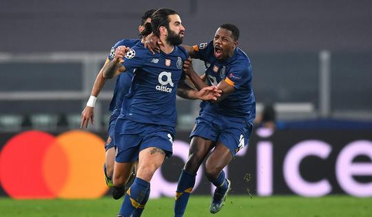 FC Porto kegelt Juventus uit Champions League na waanzinnige verlenging