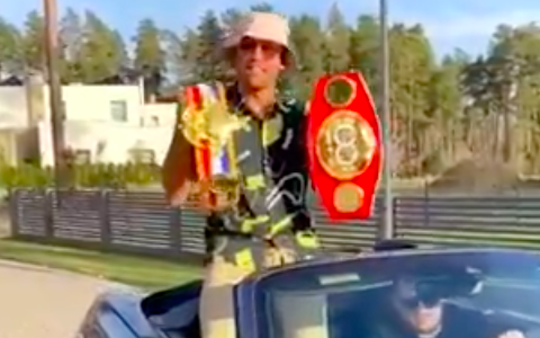 🎥 | Jake Paul krijgt titelgevecht aangeboden van bokspromotor: 'Mits je daarna STOPT!'