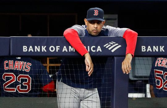 Honkbalsoap levert weer ontslag op: Alex Cora van Boston Red Sox