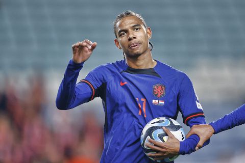 Calvin Stengs dacht tegen Gibraltar: 'Die bal is van mij!'