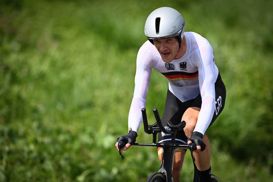 Duitse wielercoach onder vuur na racistische uitspraak: 'Haal die kamelendrijver in!'